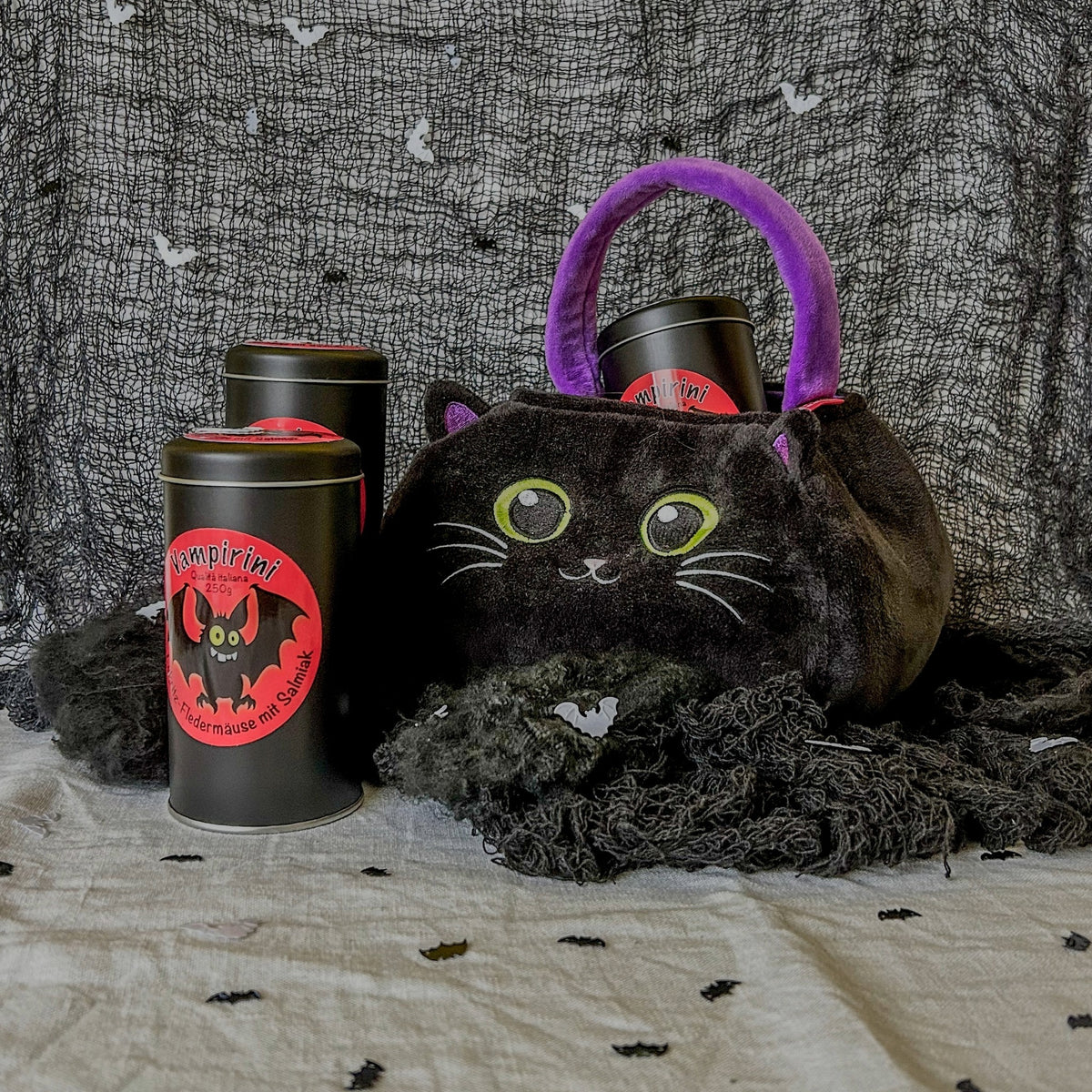 Bundle Halloween - Vampirini Lakritz mit Salmiak in Halloween Tasche