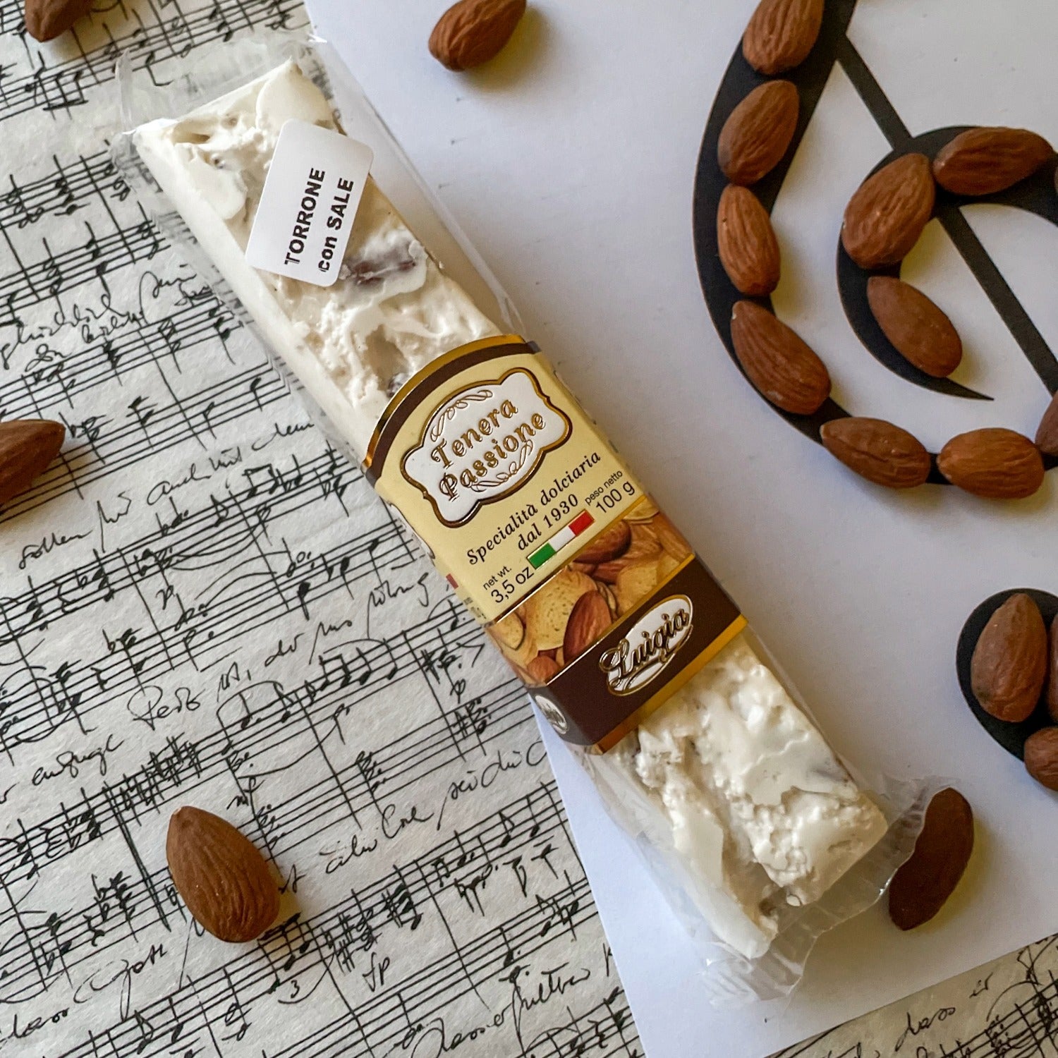 Dolciaria Luigia Torrone mit süßem Salz Nougat Riegelm 